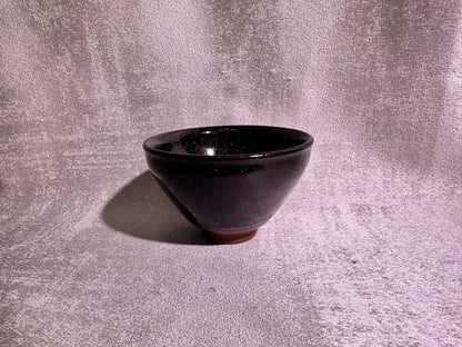 Brown glaze fully covered with beautiful golden sands tied mouth shape cup