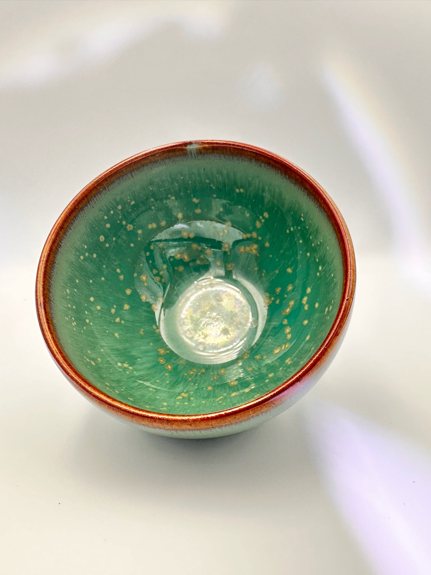 Lake green glaze light blue hare’s fur yellow daisy-like oil droplet pattern monk bowl shape cup