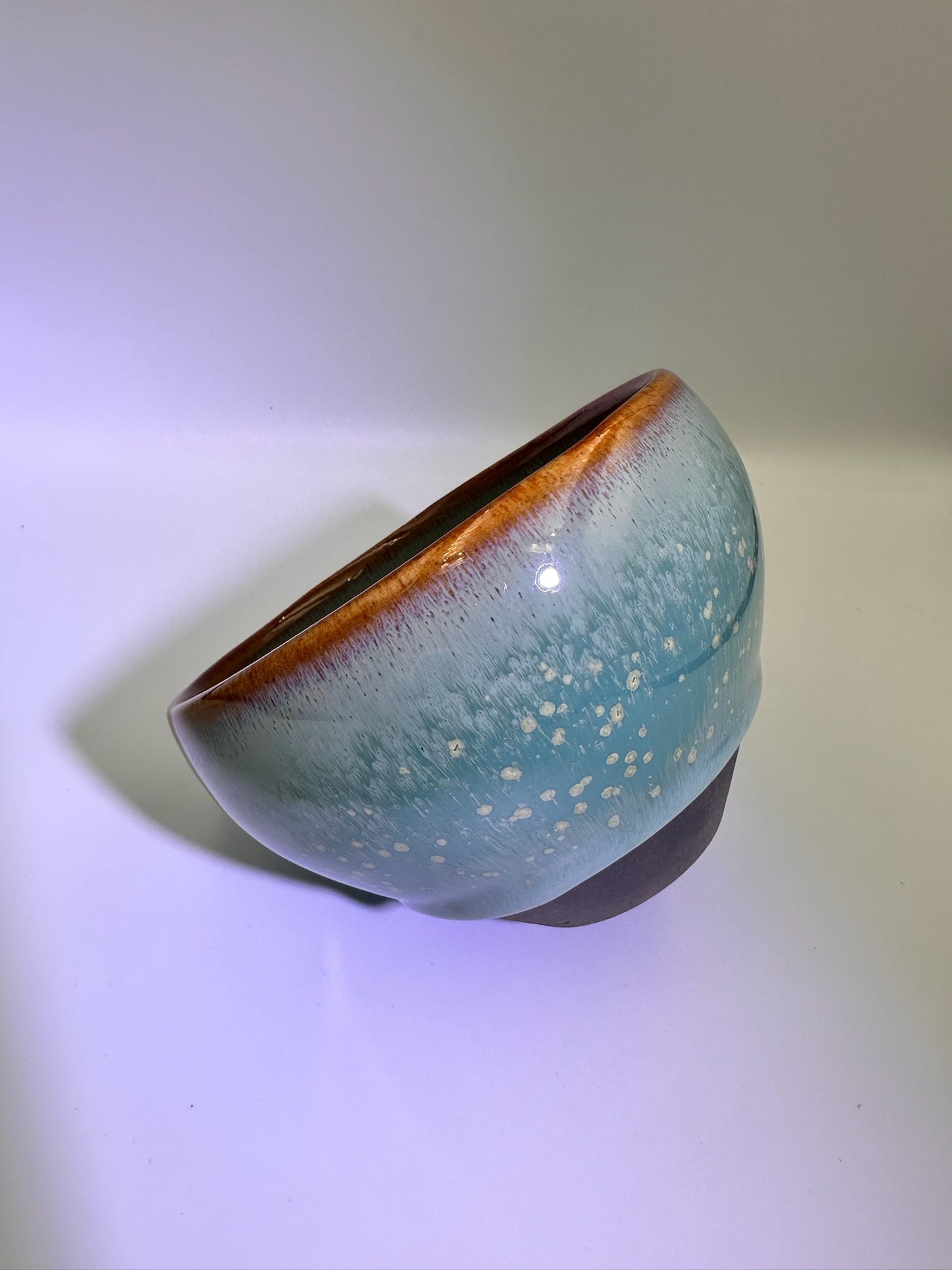 Lake green glaze light blue hare’s fur yellow daisy-like oil droplet pattern monk bowl shape cup