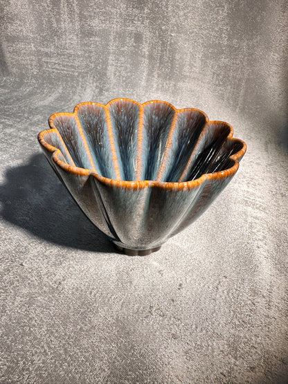 Elegant flower shape tenmoku cup with rabbit fur pattern by YouChao