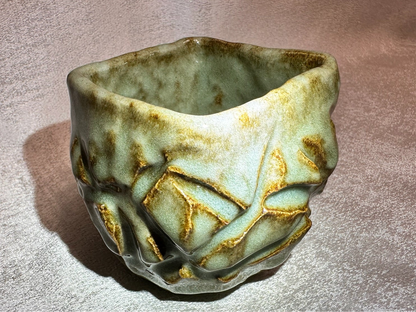 Jade-like glaze hand-carving pattern hand-pinched cup, GuPanHong