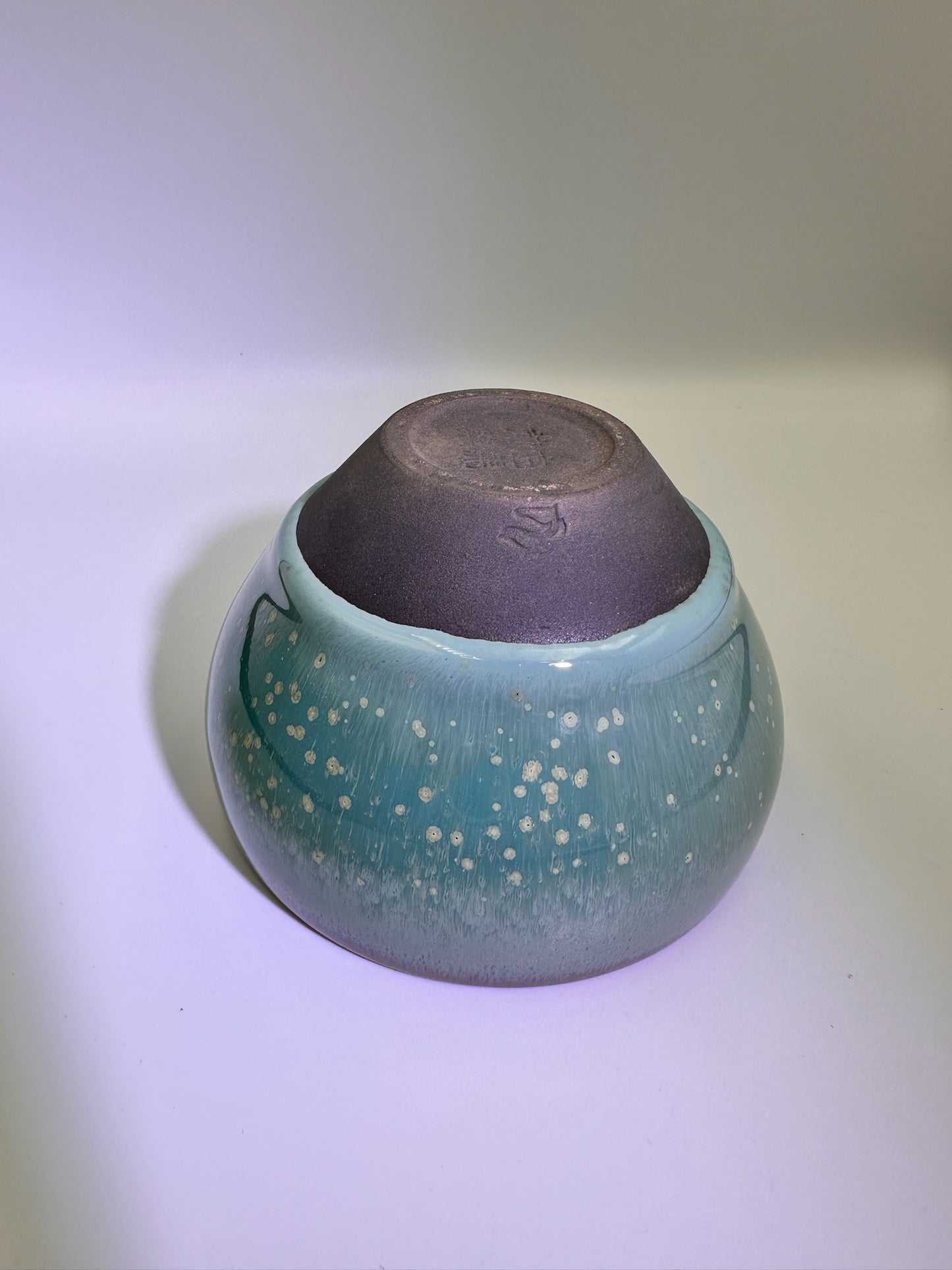 Lake green glaze light blue hare’s fur yellow daisy-like oil droplet pattern monk bowl shape cup