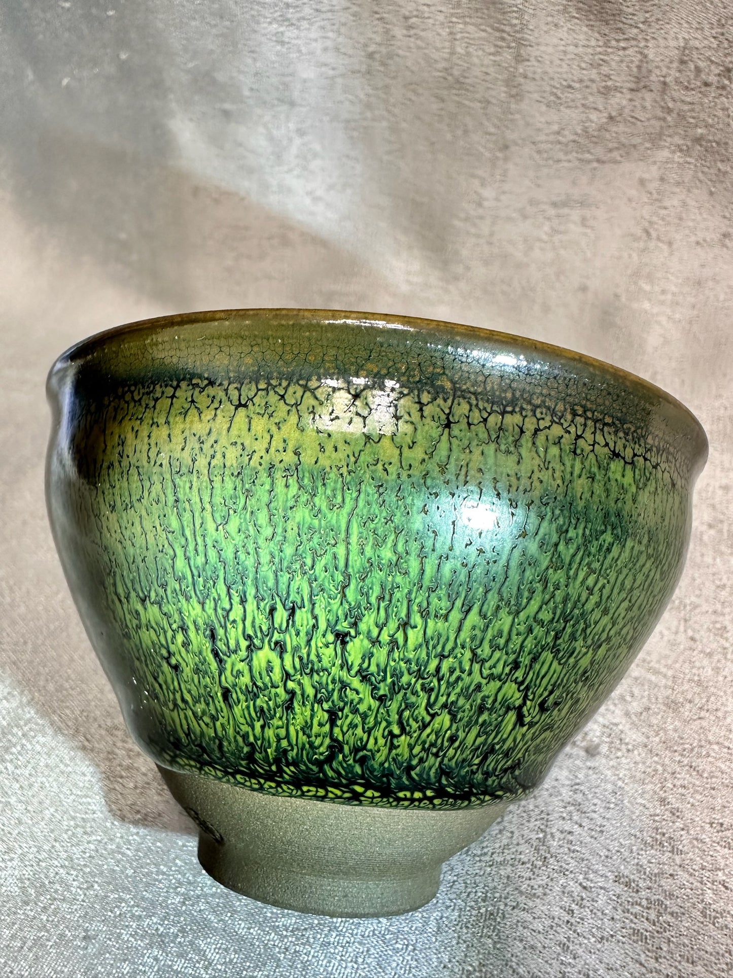 Black glaze green partridge feather pattern tied mouth shape cup, JiPeiFu