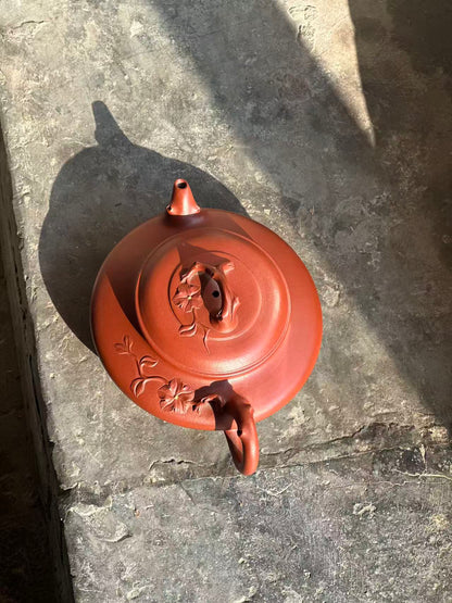 Spring Dawn Teapot（春之曦） — Handcrafted Yixing Teapot by Master Zhu Hongying