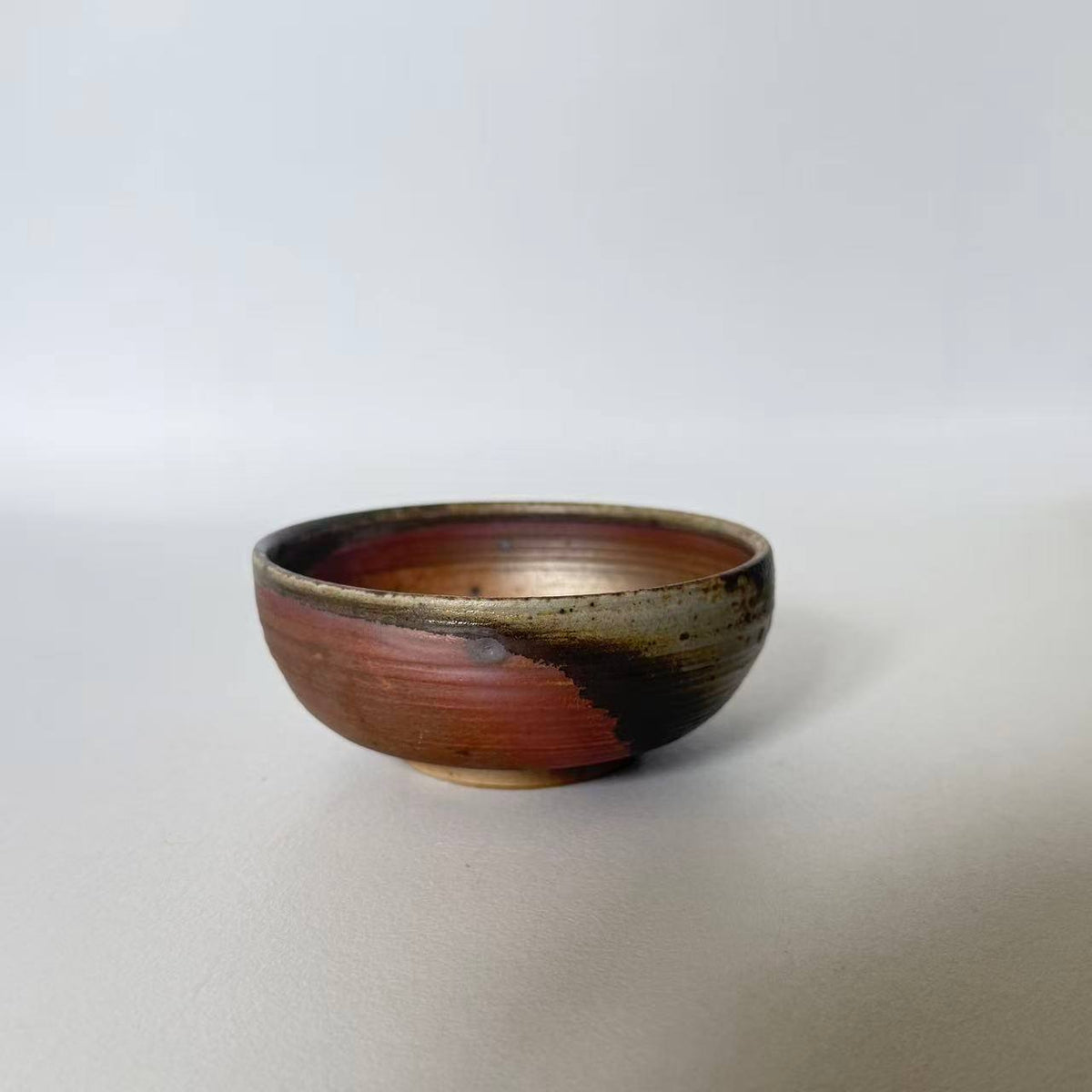 Earthen Spiral（迴紋） — Jingdezhen Wood-Fired Host Cup